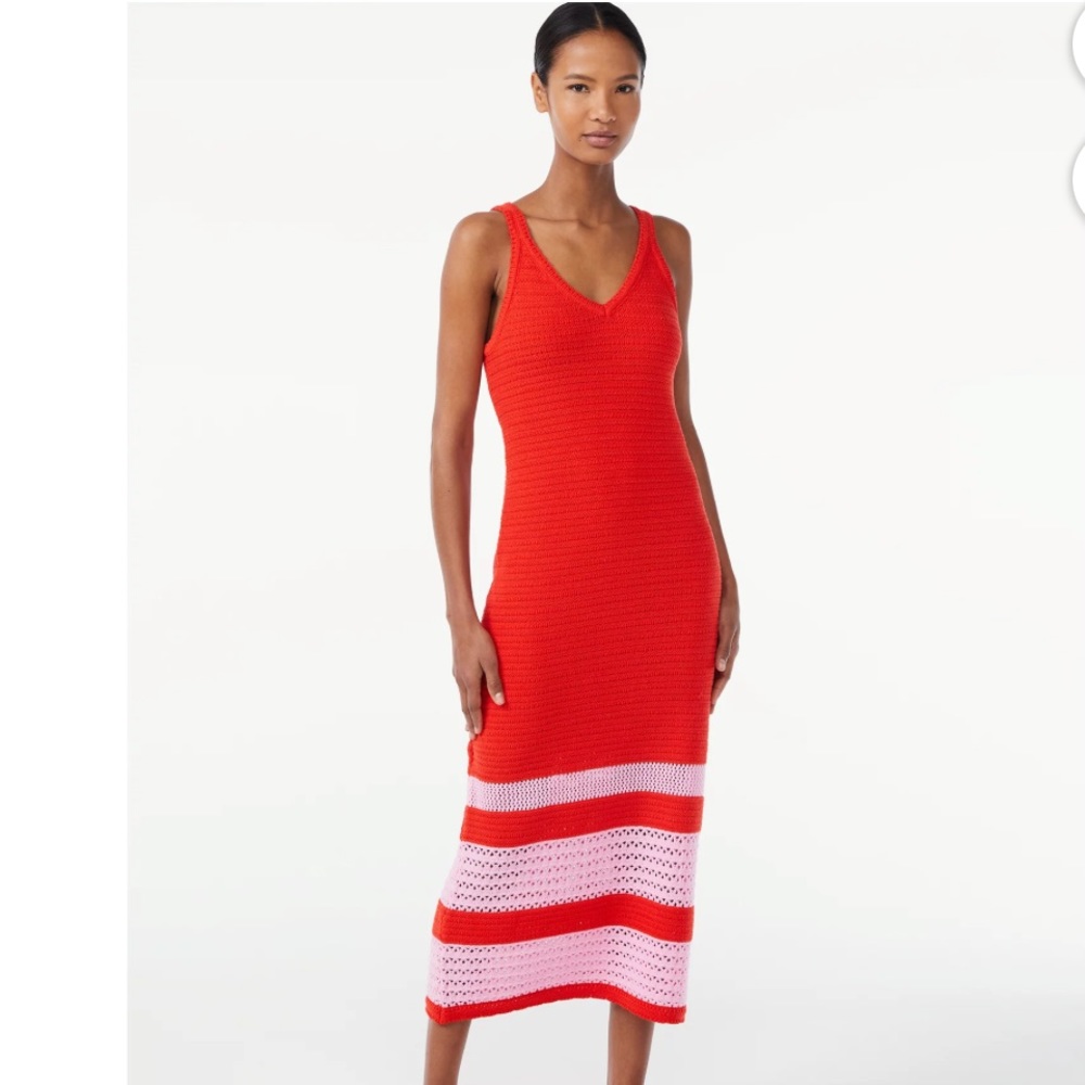 Scoop Crochet Shift Dress